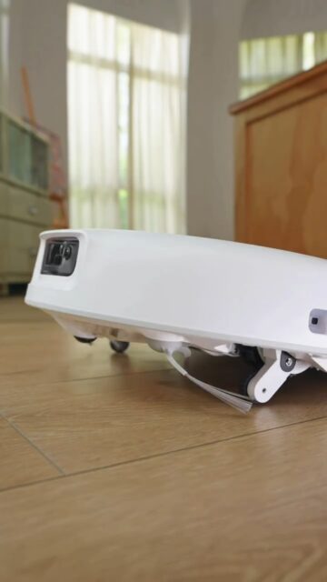 DJI ROMO 2 llega a los rincones. 

Toda obra maestra comienza por los bordes. 🎼
Con su brazo robótico de oscilación ultra ancha de 123°, el DJI ROMO P2 llega más cerca de los bordes y alrededor de los muebles para una limpieza precisa.

📦 Entregas programadas a partir del 9 de septiembre.

💬 Contáctanos para apartar la tuya hoy mismo o resolver cualquier duda con nuestro equipo.

Visítanos y conoce más en nuestras tiendas físicas:
📍 Madrid Norte: Centro Comercial La Vaguada
📍 Madrid Sur: Centro Comercial Westfield Parquesur
📍 Barcelona: Centro Comercial Westfield La Maquinista
📍 Donostia / San Sebastián: Centro Comercial Garbera

🌐 www.djistoreiberia.com

#DJI #DJIROMO #DJIROMO2Series #DJIROMOP2 #AIVacuumCleaner #robotvacuum #vacuumcleaner #smarthome