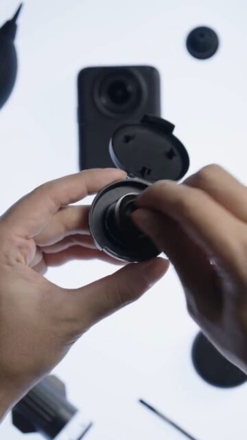 ¡Descubre el poder de capturar todo a tu alrededor con la DJI Osmo 360 II! 🎥🔄

Acompáñanos en este unboxing de la edición Adventure Combo y prepárate para llevar tus videos al siguiente nivel. 

📍 Ven a conocerla y equípate en nuestras tiendas físicas:
Madrid Norte: Centro Comercial La Vaguada 
Madrid Sur: Centro Comercial Westfield Parquesur
Barcelona: Centro Comercial Westfield La Maquinista
Donostia / San Sebastián: Centro Comercial Garbera

🌐 Consíguela también a través de nuestra tienda en línea: www.djistoreiberia.com

#DJI #Osmo360II #Camara360 #Unboxing #Resolucion8K #CreadoresDeContenido #Videografia #Filmmaking #DJIStoreIberia