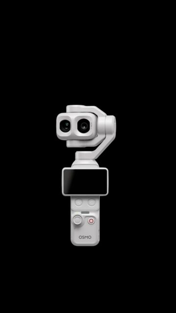 Ya está disponible la DJI Osmo Pocket 4P en blanco perla (Pearl White): la cámara de bolsillo con estabilizador de tres ejes y doble cámara cinematográfica. 🎥✨ Mira más. Cuenta más.
Desata una versatilidad cinematográfica excepcional gracias a su sistema de doble cámara, capaz de capturar desde paisajes deslumbrantes hasta los detalles más precisos. La cámara gran angular cuenta con un sensor CMOS de 1 pulgada mejorado con hasta 17 pasos de rango dinámico, mientras que el perfil D-Log 2 de 10 bits ofrece una libertad creativa sin límites en posproducción. Su teleobjetivo medio de 60 mm con apertura f/1.8 crea un efecto bokeh natural, resaltando cada retrato con una profundidad impresionante. Acércate más a la acción con un zoom de hasta 18x.
Captura cada detalle a cámara lenta en 4K a 240 fps con soporte D-Log, todo integrado en un elegante cuerpo en blanco perla que cabe perfectamente en tu bolsillo.
✅ Doble cámara | Tomas cinematográficas de cerca y de lejos
✅ Estabilización de 3 ejes y ActiveTrack 9.0 | Zoom de hasta 18x
✅ Cámara lenta en 4K/240 fps con soporte D-Log
✅ Nuevo D-Log 2 | Precisión en luces y sombras
✅ Sensor CMOS de 1 pulgada mejorado y hasta 17 pasos de rango dinámico
✅ Distancia focal clásica para retratos espectaculares
✅ Compatible con Live Photos integradas
✅ Dos opciones de color | Elegante y sofisticada
🔗 www.djistoreiberia.com
#DJI #DJIOsmo #OsmoPocket4P #PocketCamera